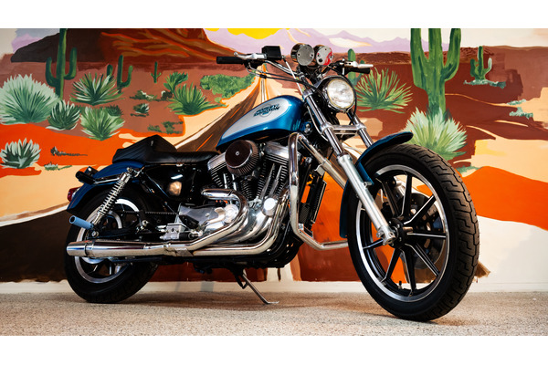 blue_sportster_5_1_
